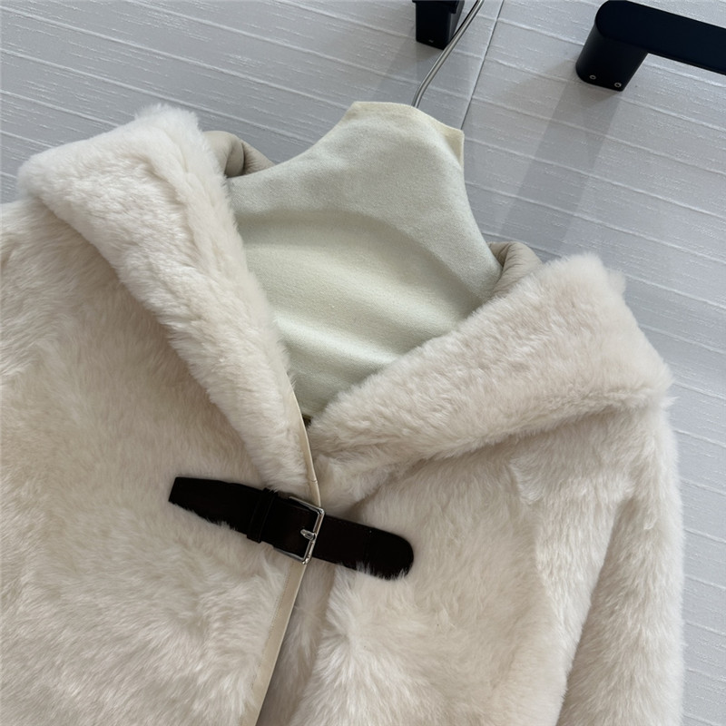 H**me5 short shearling jacket