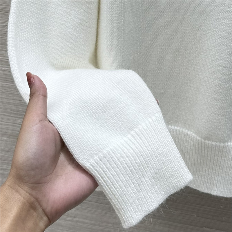 Ce1i*e triomphe wool sweater in white