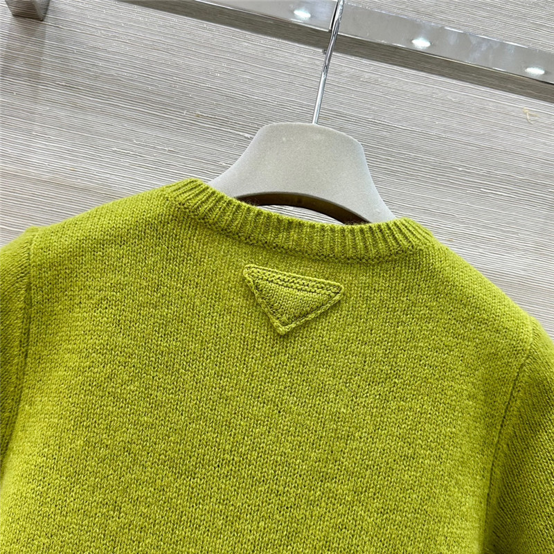 Pra*a cashmere top