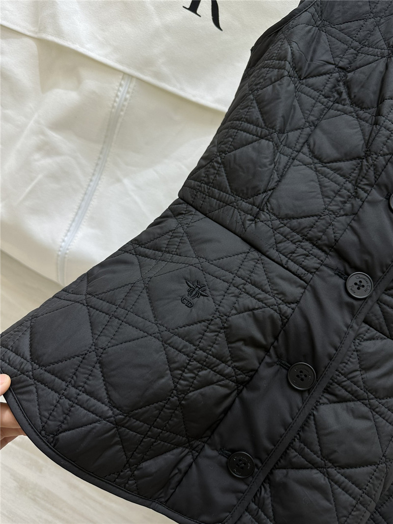 D10r waist-length cotton coat