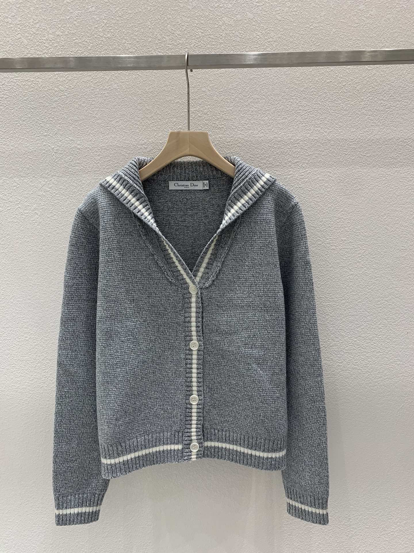 D10r contrast sailor collar cardigan in grey
