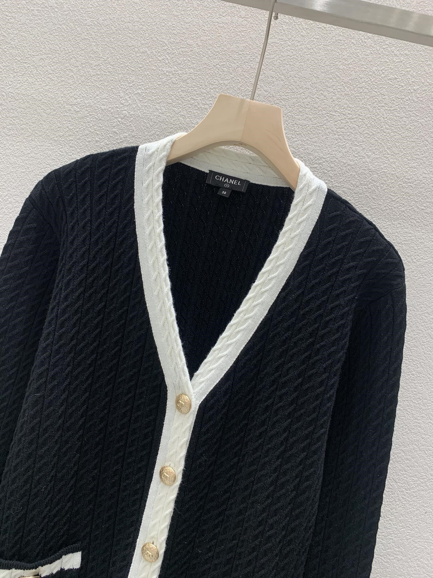 Ch**el contrast v-neck cardigan in black