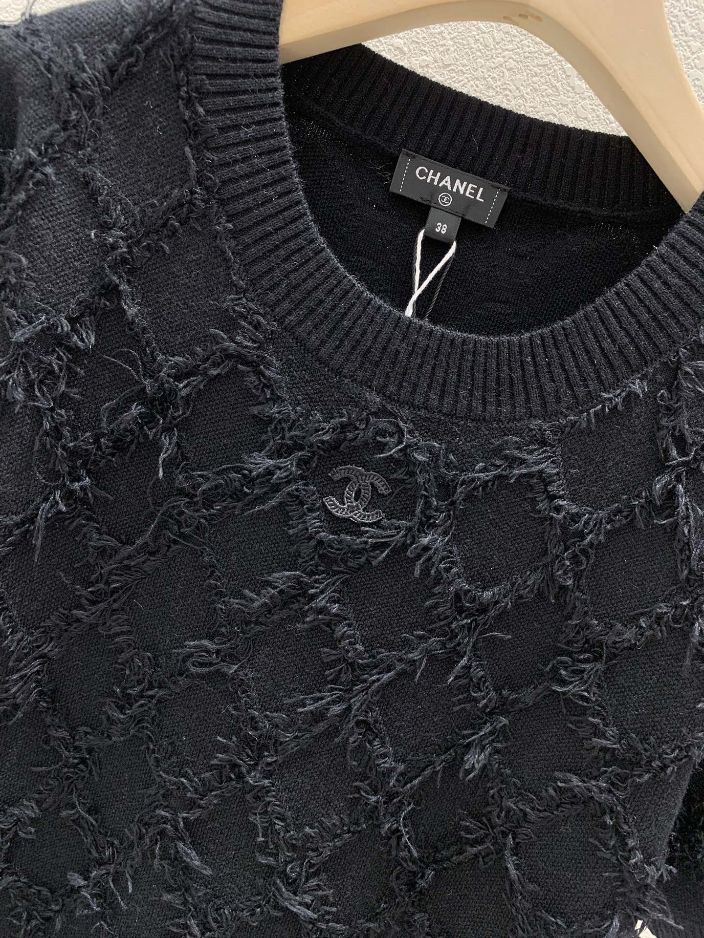 ch**el D1am0nd blend knit top with short-sleeve black