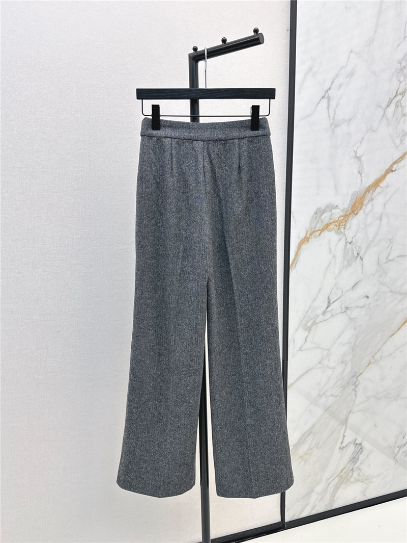 Vanitoo Commuter Suit