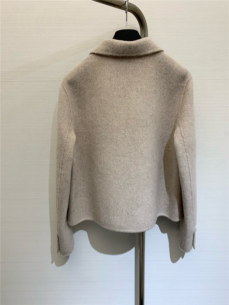 BC lapel wool coat
