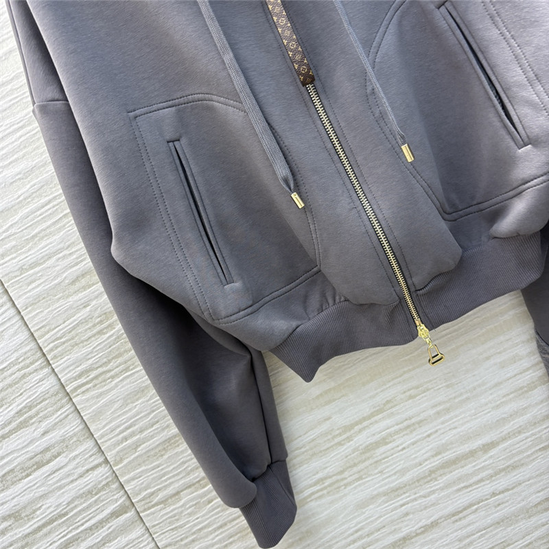 l0vis Vvtt0n lv casual suit
