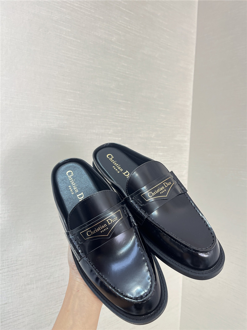 D10r boy mule black patterned calfskin