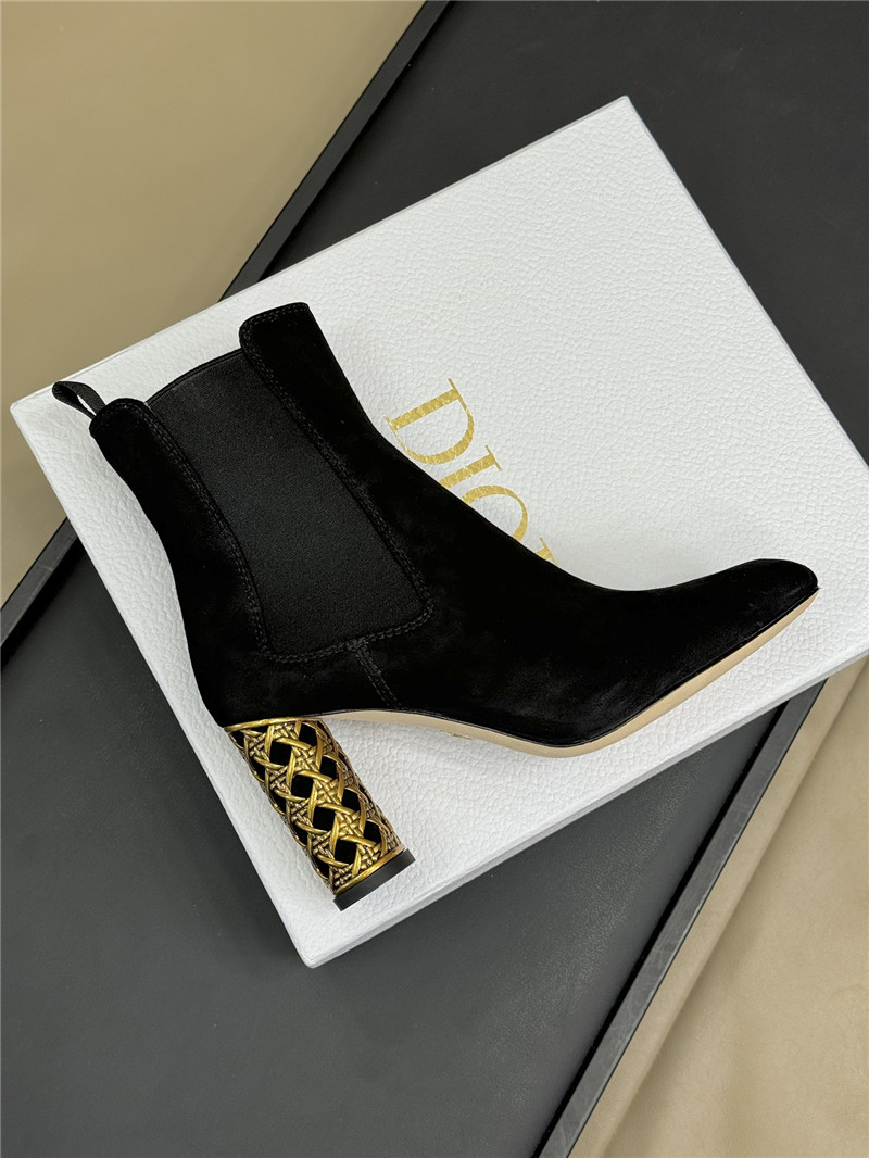 D10r icon heeled ankle boot black suede goatskin