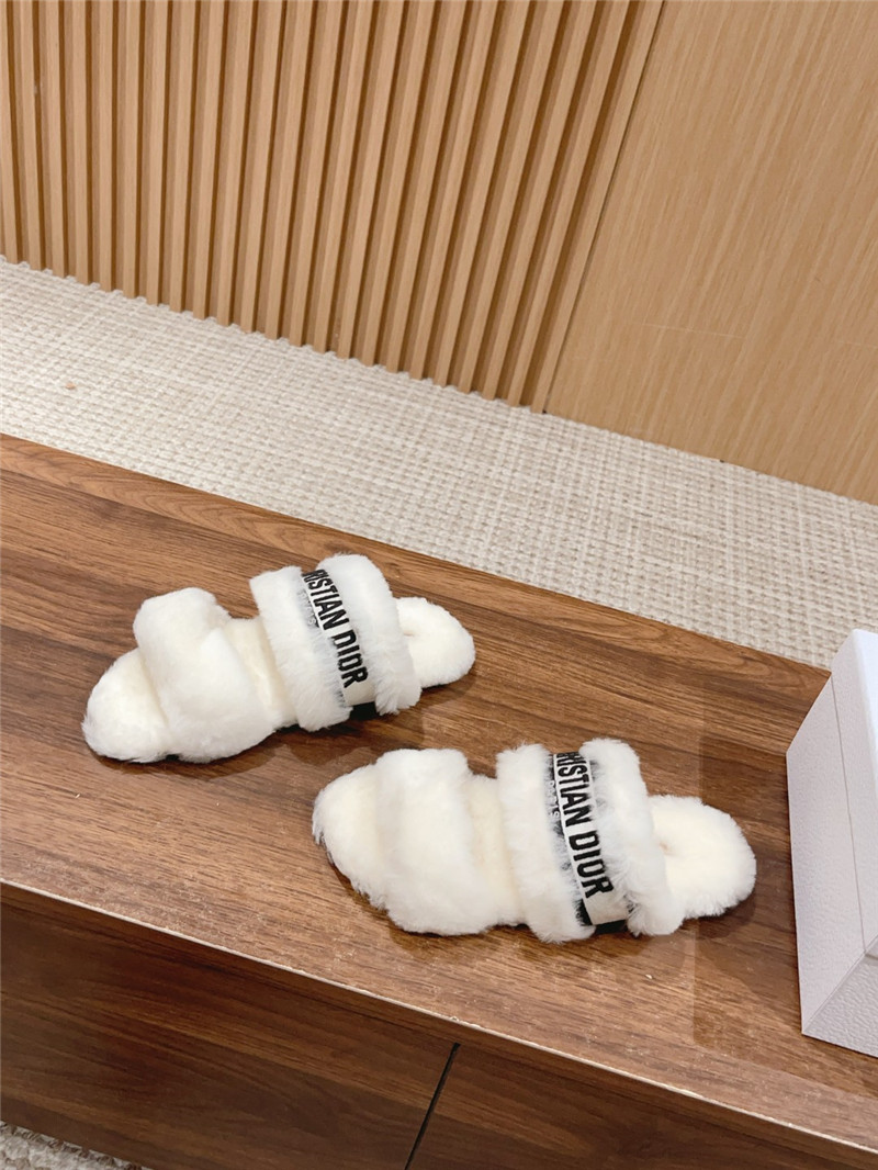 D10r shearling chez moi flat slides white/black