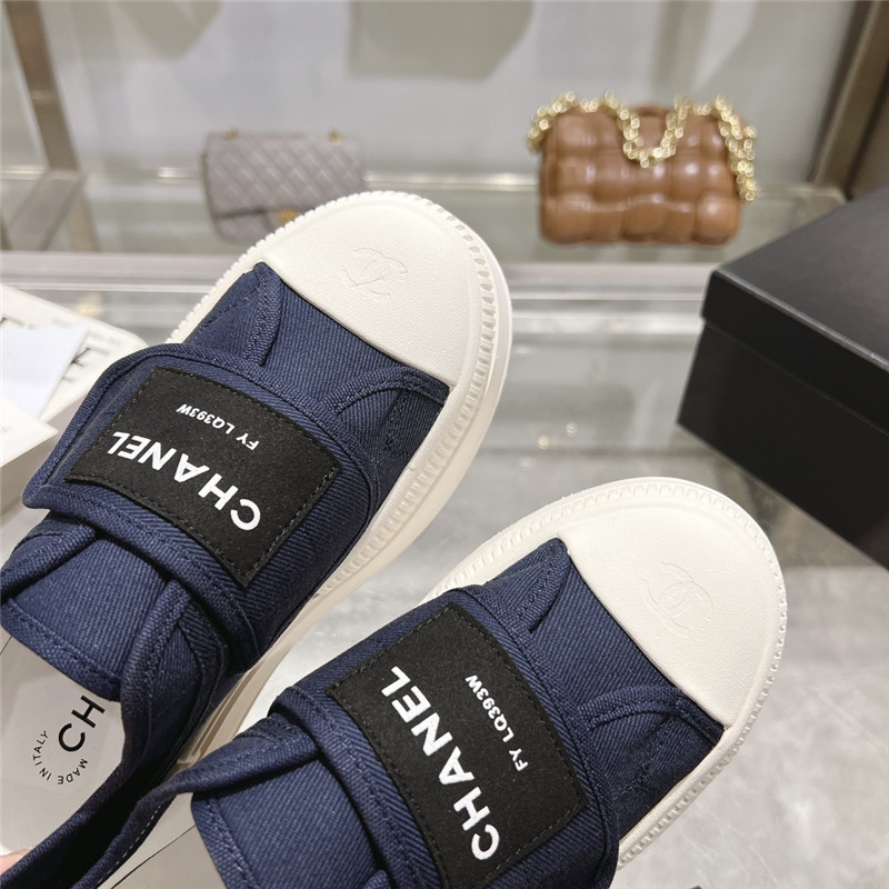 Ch**el canvas velcro sneakers