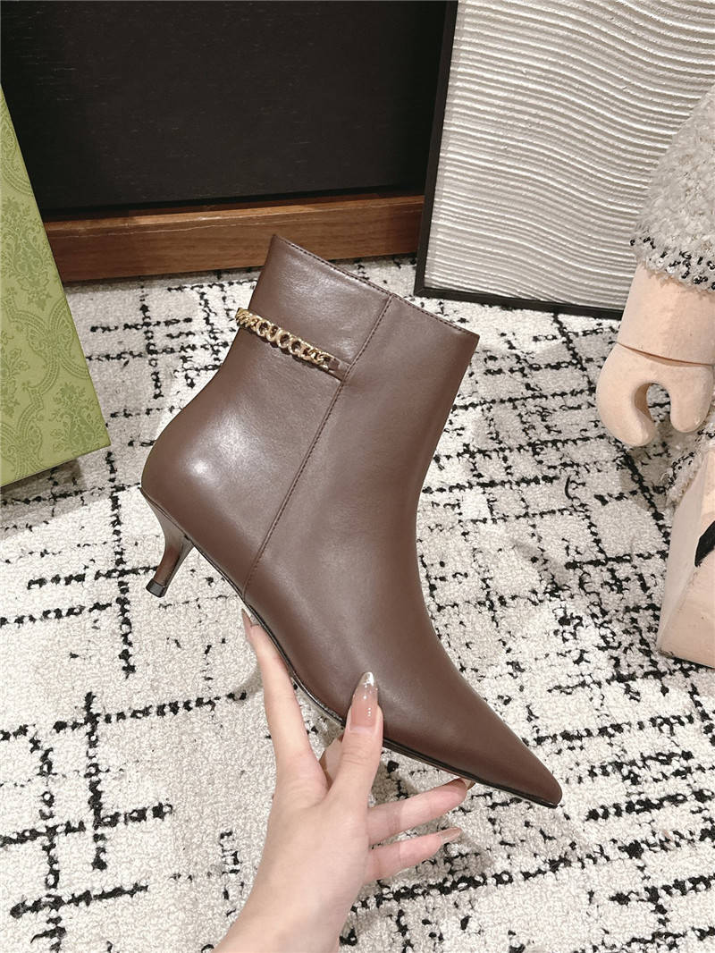 Gvc*1 brown pointed toe heeled ankle boots