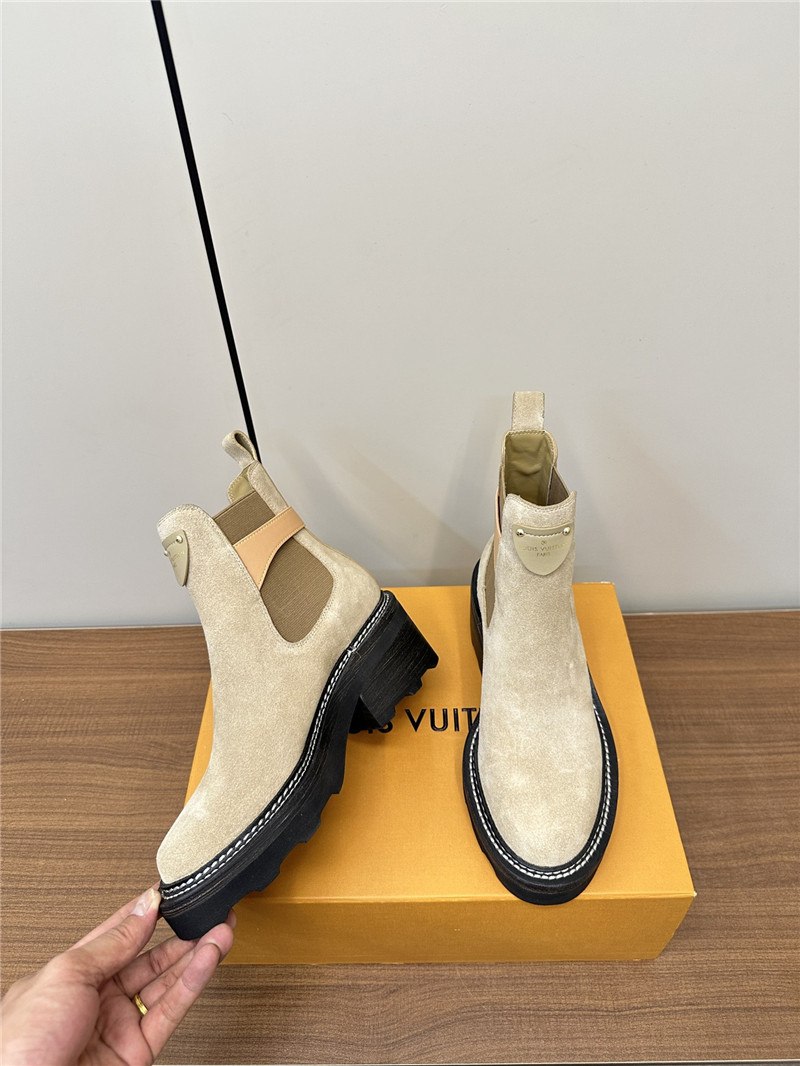 l0vis Vvtt0n lv beaubourg ankle boot in beige