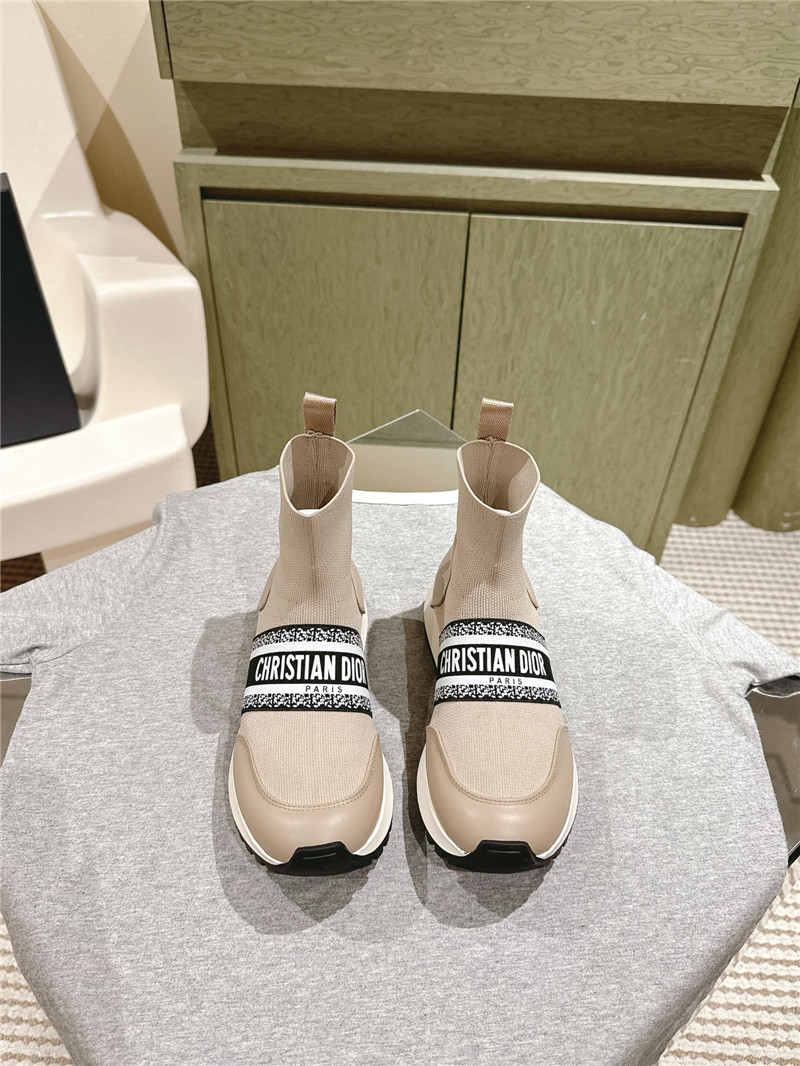 D10r high top sock sneakers in beige