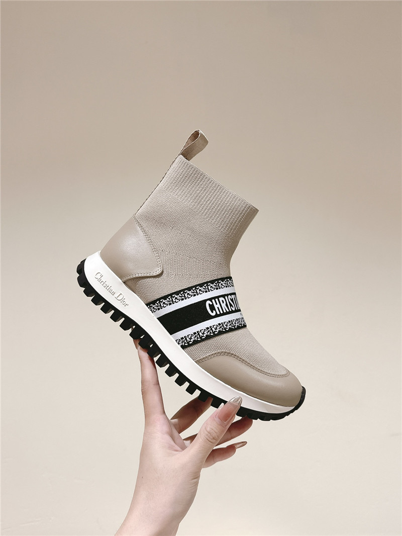 D10r high top sock sneakers in beige