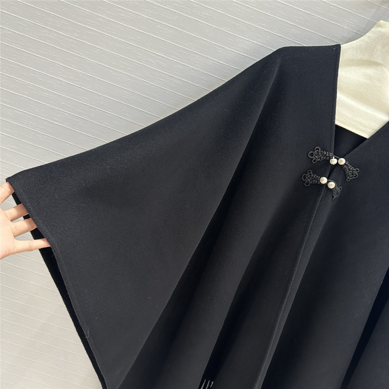 D10r shawl scarf cape