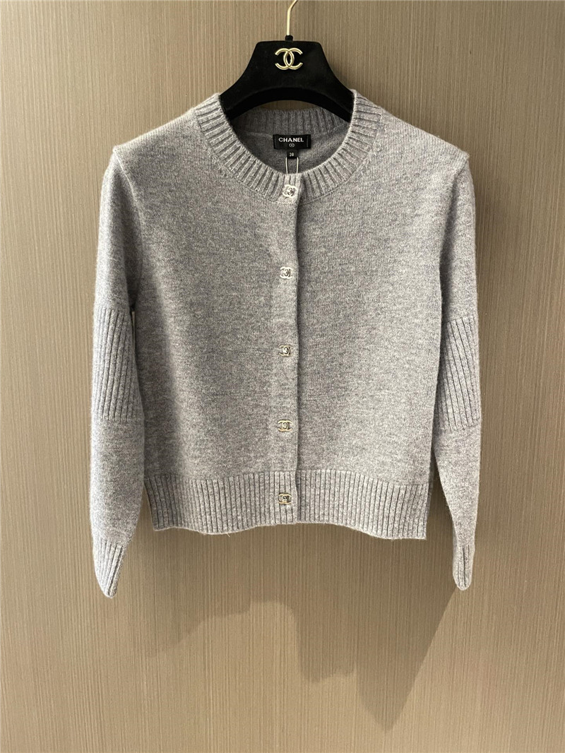 Ch**el taupe crop cashmere cardigan