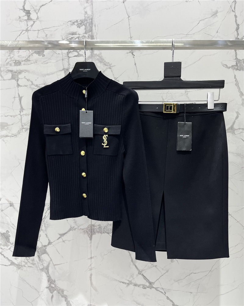 Y51 gold button crop knit cardigan in black