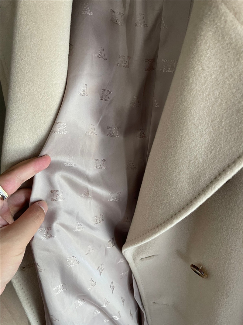 Vanitoo short coat