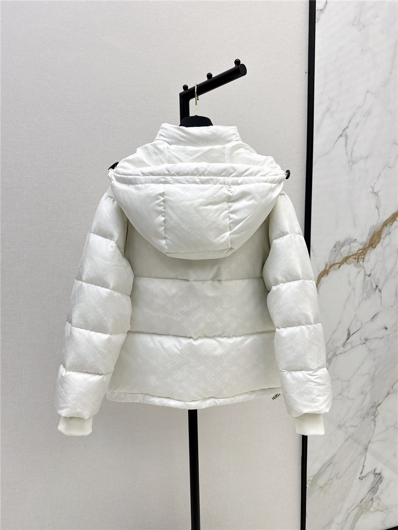 l0vis Vvtt0n lv hooded down jacket