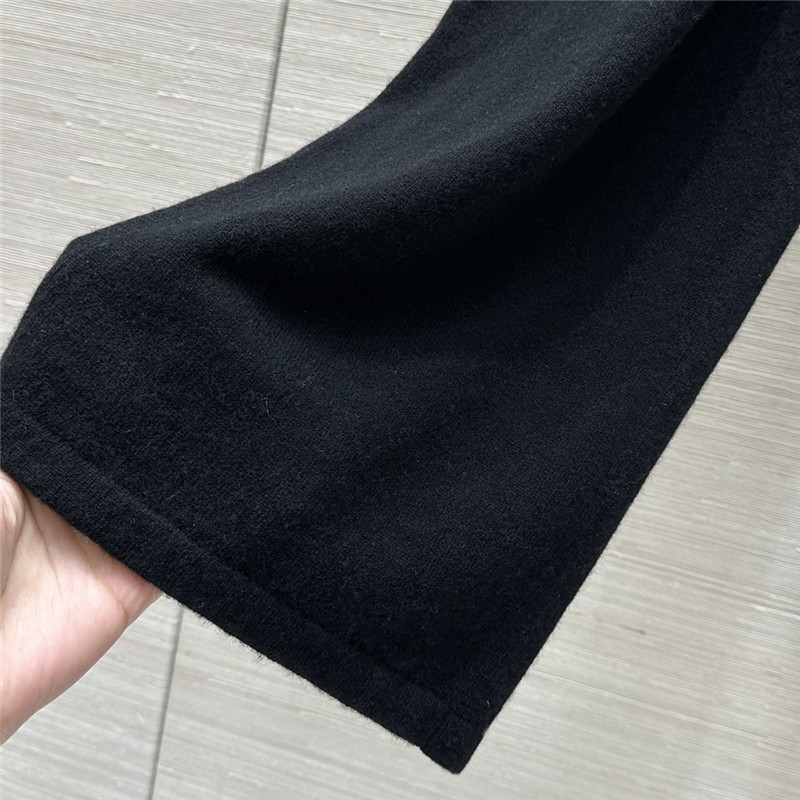 Vanitoo cashmere top + straight pants set