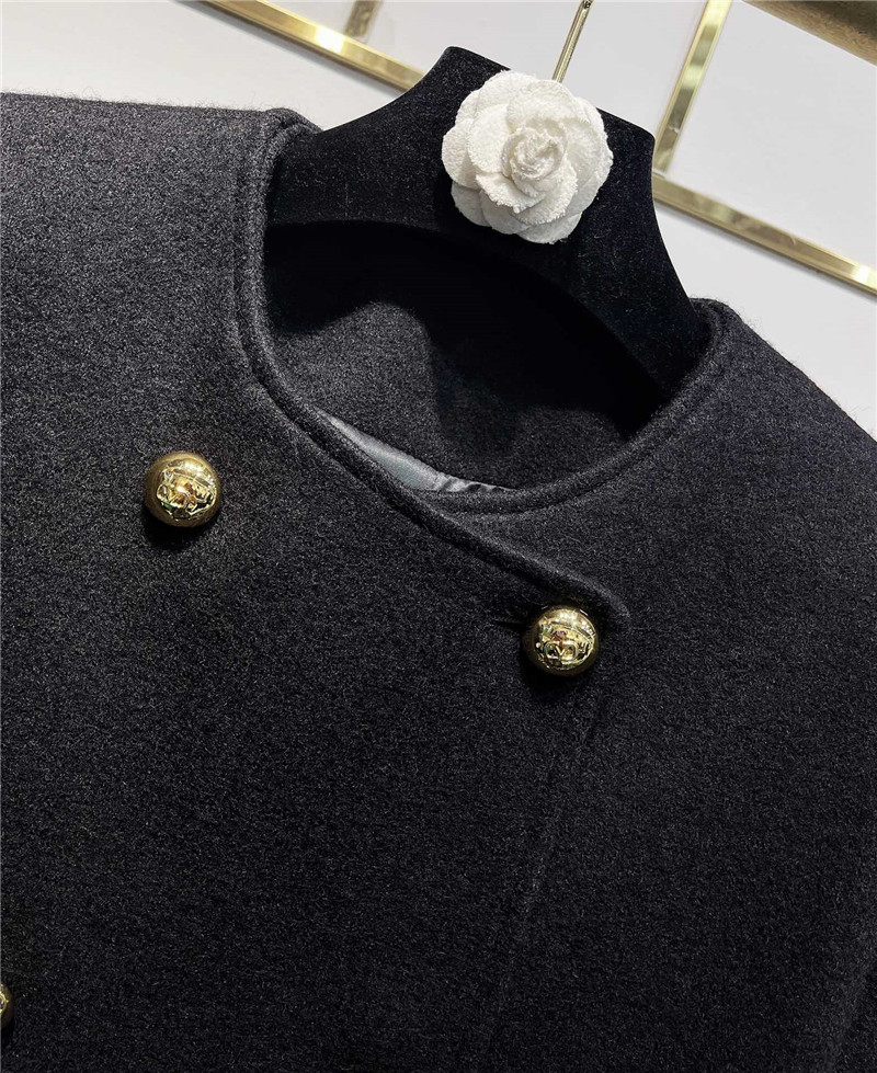 Va1e*ntin0 wool coat