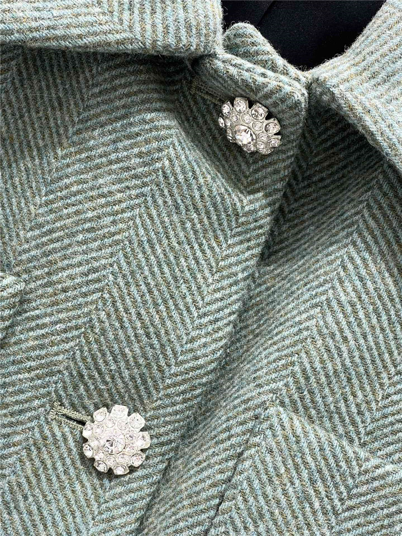 Y51 herringbone coat