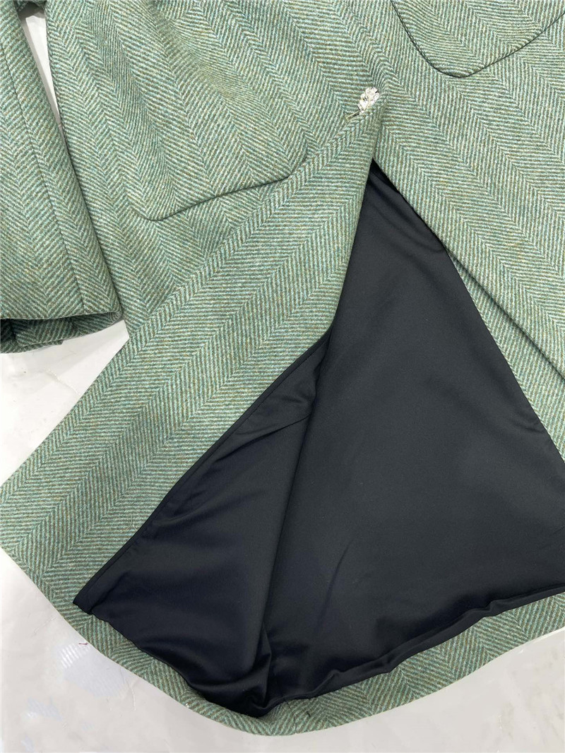 Y51 herringbone coat