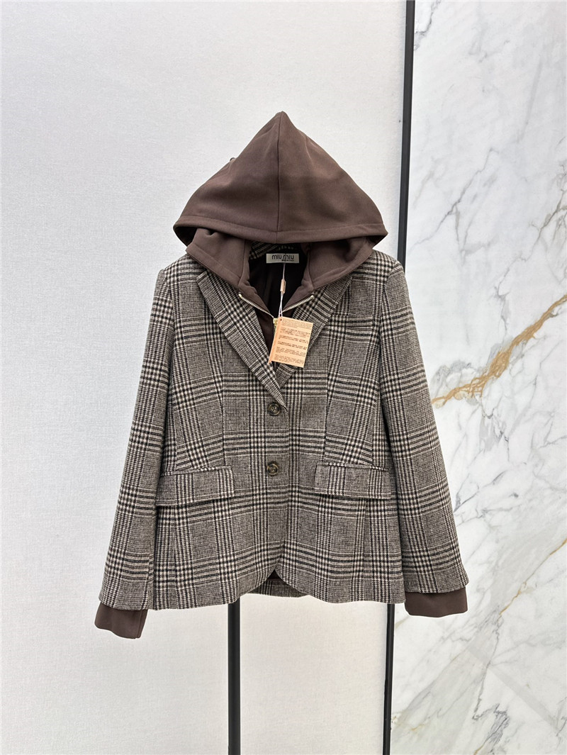 M1um1u suit jacket