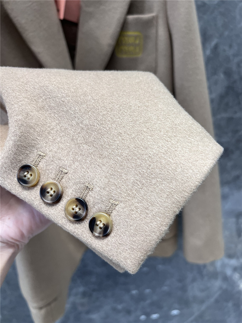 M1um1u suit jacket