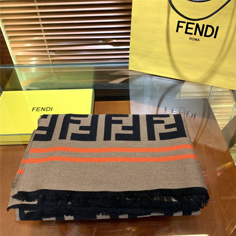 F**di letter cape