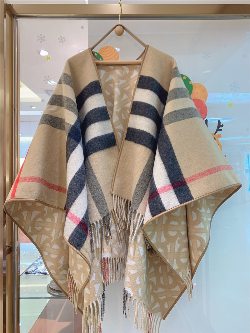 Bv*b*rry jacquard cape