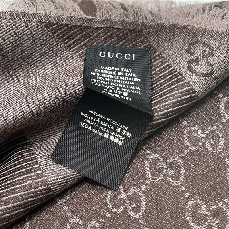 Gvc*1 letter jacquard two-tone shawl