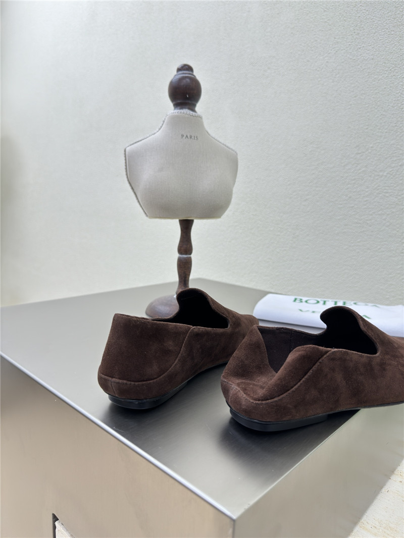 b0tt*ga Ven*ta brown suede adamo slippers