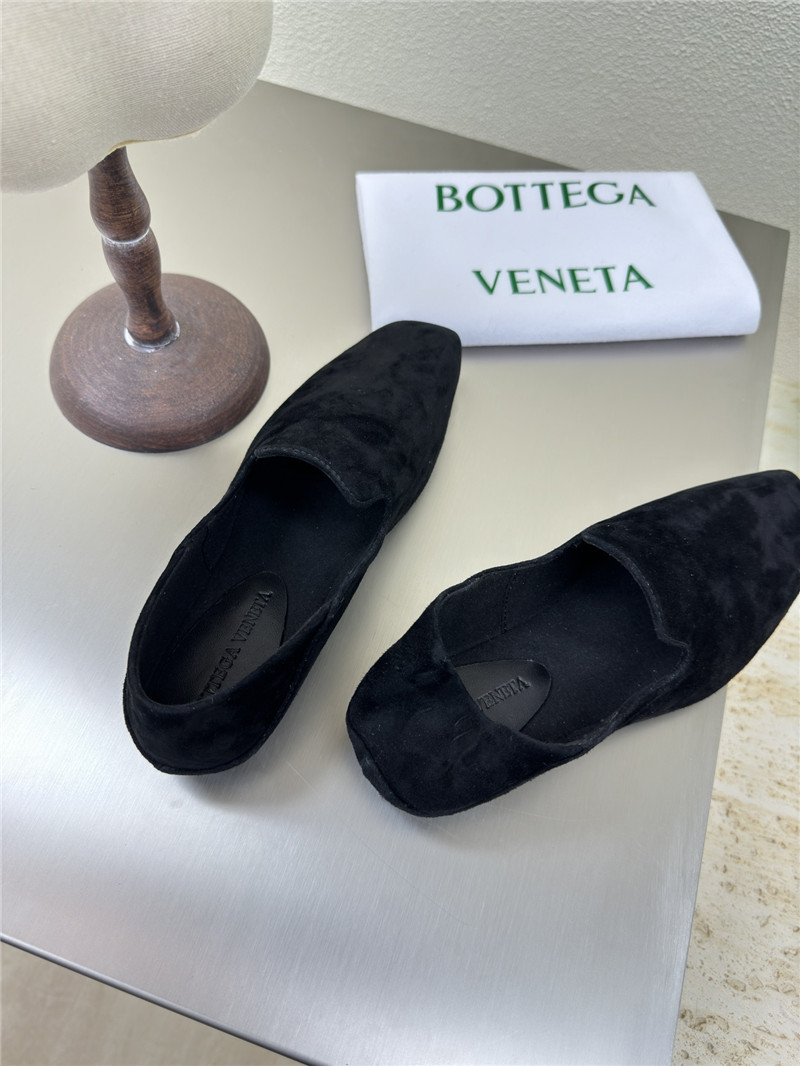 b0tt*ga Ven*ta black suede adamo slippers