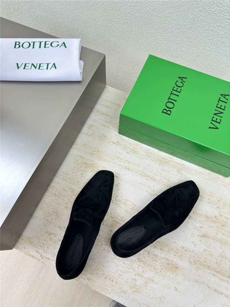 b0tt*ga Ven*ta black suede adamo slippers