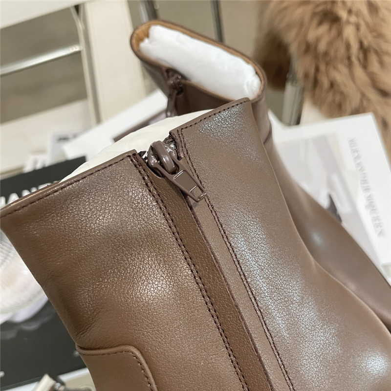 b0tt*ga Ven*ta brown tex ankle boots