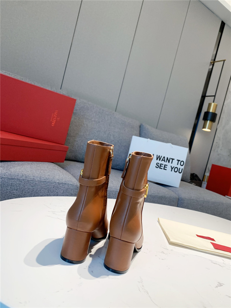 Va1e*ntin0 vlogo brown leather ankle boots