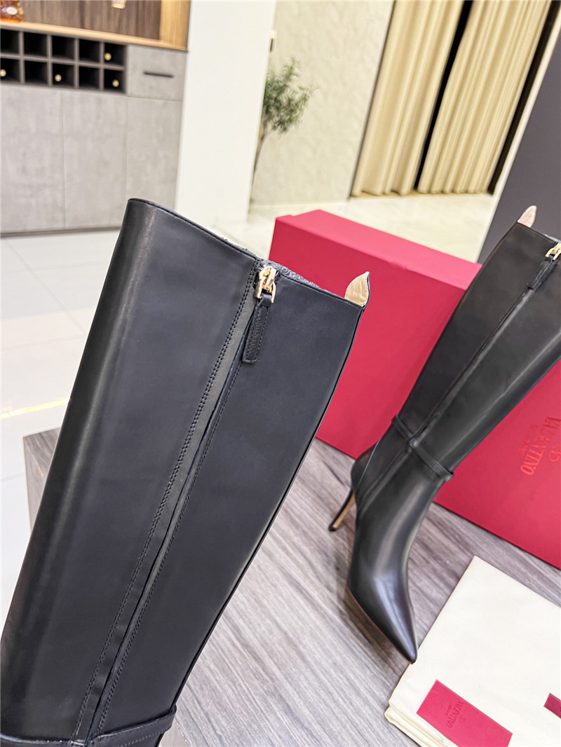 Va1e*ntin0 heeled leather knee-high boots