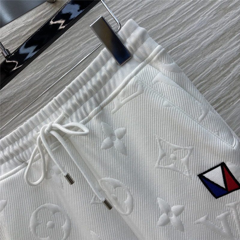 l0vis Vvtt0n lv full logo suit