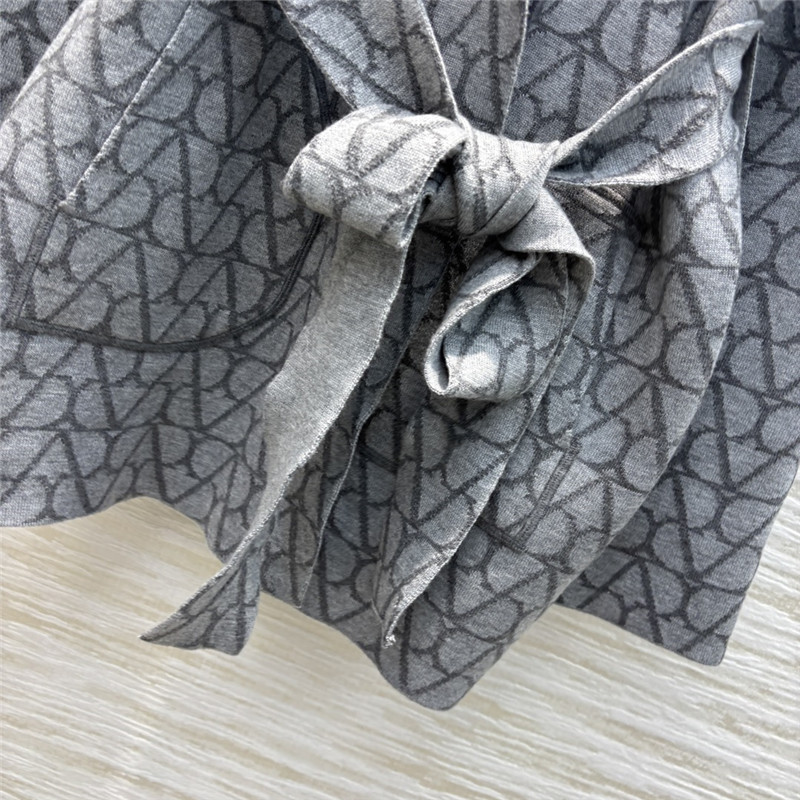Va1e*ntin0 knitted coat