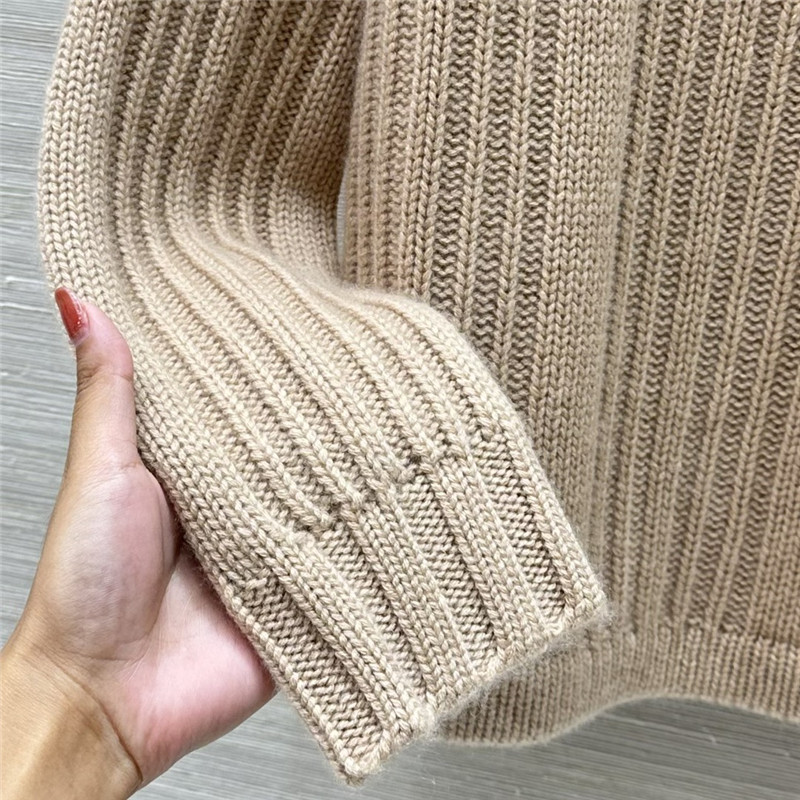 Vanitoo Cashmere Polo-Neck Jumper in Camel