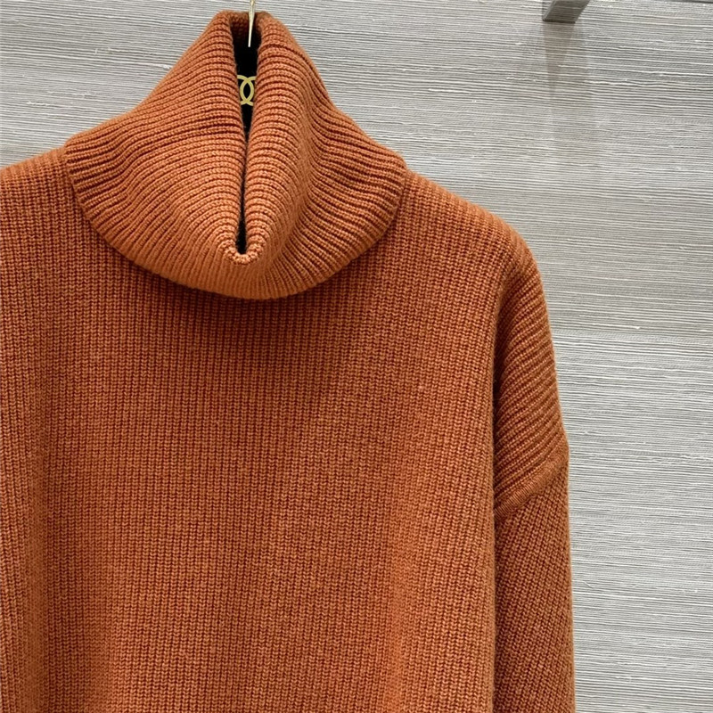 H**me5 orange cashmere turtleneck sweater