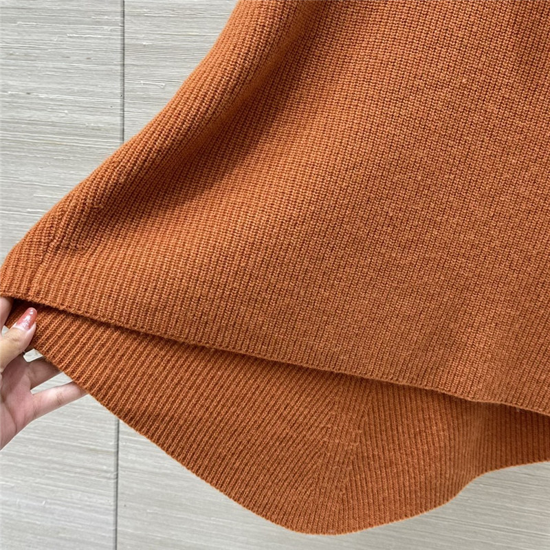 H**me5 orange cashmere turtleneck sweater