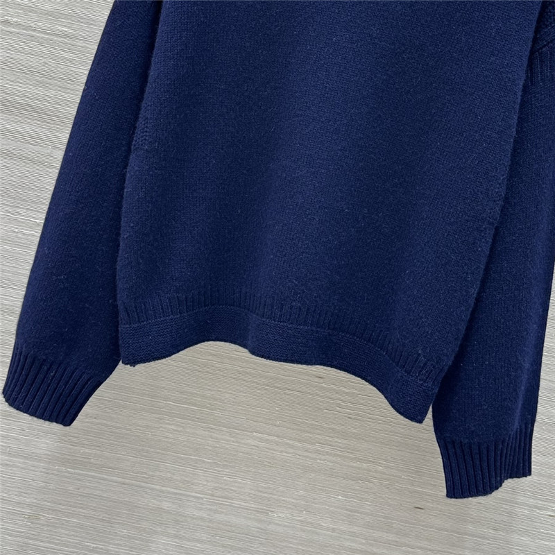 D10r blue oversized cashmere sweater