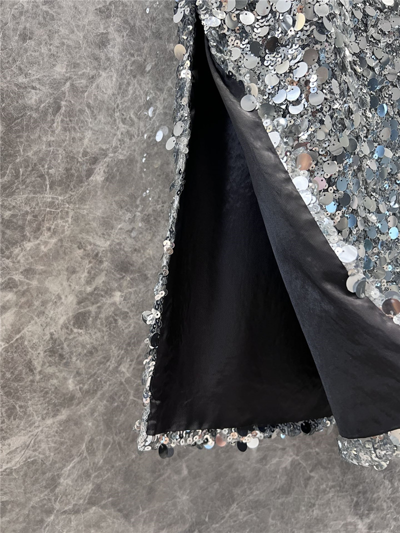 Y51 glitter skirt