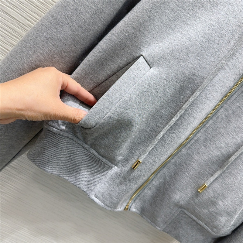 Gvc*1 trendy suit