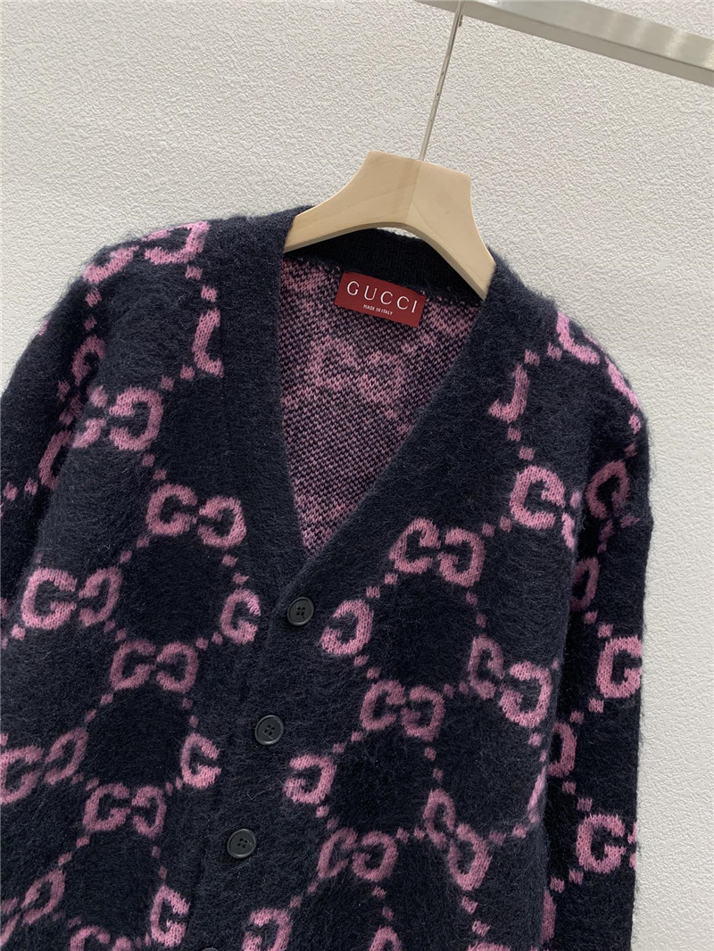 Gvc*1 gg intarsia v-neck cardigan navy
