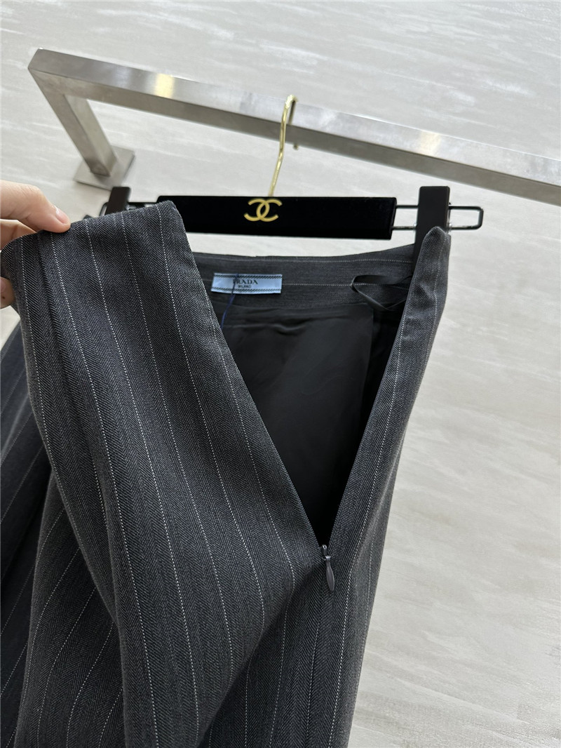 Pra*a waist fishtail skirt