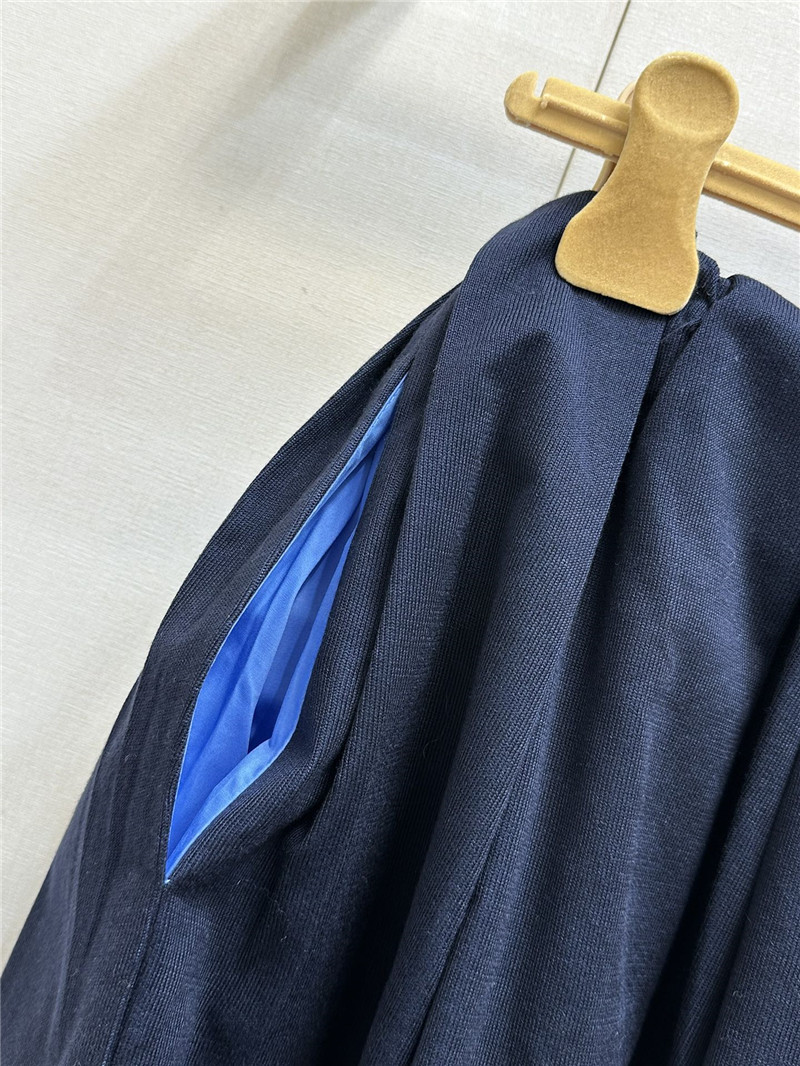 M1um1u new skirt