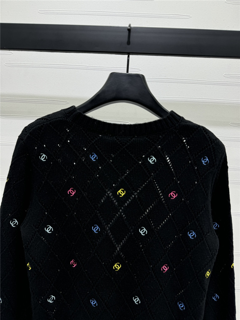 Ch**el colorful embroidered wool pullover in black
